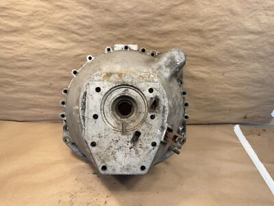 Carcasa de campana de caja de cambios Jaguar XKE E-Type 4.2 OEM PN C22623 Foto 1 de 4