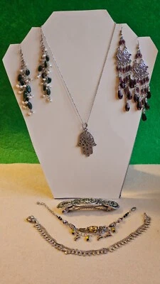 BIGIOTTERIA vintage-collana- oracchini-bracciale-caviglier fermacapelli-caviglie - Immagine 1 di 4