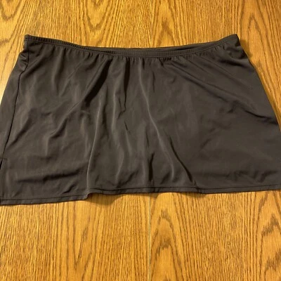 Falda corta de natación Lane Bryant talla 14 negra lisa aberturas laterales Foto 1 de 4