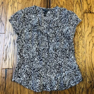 BANANA REPUBLIC Womens S Silk Blend Blouse Ruffle Front Cap Sleeve Black Paisley - Picture 1 of 12