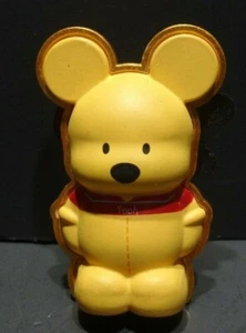 Prendedor 3D Disney Winnie the Pooh Vinylmation 2011 - Imagen 1 de 3