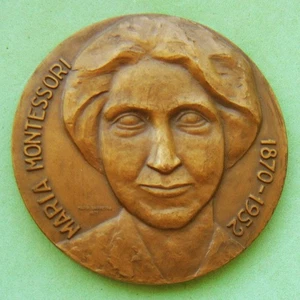 L@@k Pedagogía Médica y Educadora Italiana María Montessori ¡Gran Medalla de Bronce! - Imagen 1 de 2