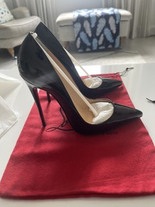 black heels red sole