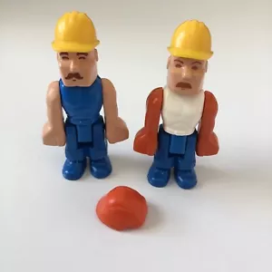 VINTAGE FISHER PRICE CONSTRUX 2 CONSTRUCTION WORKERS W/HELMETS & 1 HAIRPIECE - Picture 1 of 6
