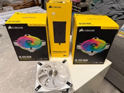Corsair QL120 Set mit 7 weißen RGB Lüftern und Commander Pro - Bild 1 von 2