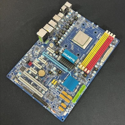 MOTHERBOARD/CPU COMBO: Gigabyte GA-MA770-UD3 AM2+ ATX + AMD Phenom X4 9600 BE - Image 1 of 4