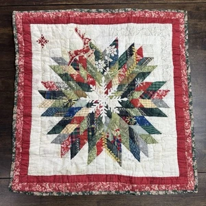 POTTERY BARN WINTER WREATH PATCHWORK HANDCRAFTED QUILTED SHAM, EURO ~ CHRISTMAS! - Picture 1 of 12