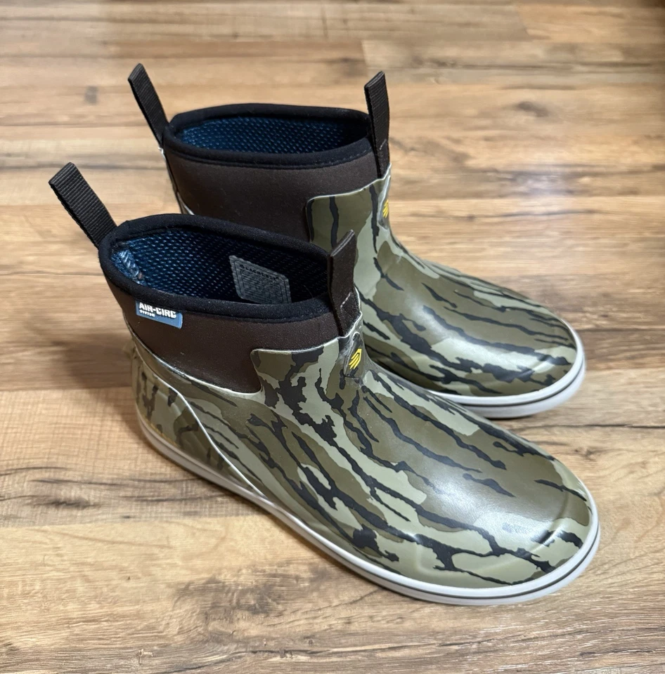 Lacrosse Mossy Oak Alpha Deck Boot Size 9 - Image 1 of 1