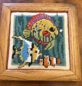 Vintage fertig & gerahmt bunte Fisch Nadelspitze von Jiffy Sunset Designs '98 - Bild 1 von 7