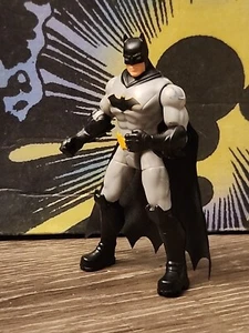 DC BATMAN SPIN MASTER POSABLE 4” FIGURA DE ACCIÓN JUGUETE Suelta - Imagen 1 de 3