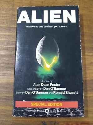 Alien ( 1979 Vintage Paperback ) by Alan Dean Foster First Edition Young Adult - Image 1 of 4