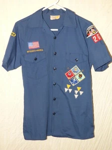 DE COLECCIÓN Boy Scouts Of America Azul Mangas Cortas Talla 18 GATO 847 con insignias - Imagen 1 de 6