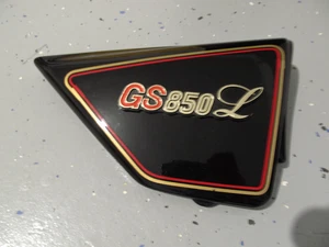 1980 1981 Suzuki GS850L GS 850GL Right Side Cover Frame Cover 47111-45300 - Picture 1 of 11