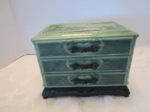 Portagioie vintage finta giada verde 3 cassetti drago tira plastica dura 7,5" 1970 - Foto 1 di 12