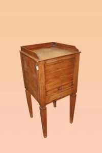 Comodino francese del 1700 stile Luigi XVI in legno di noce - Foto 1 di 3