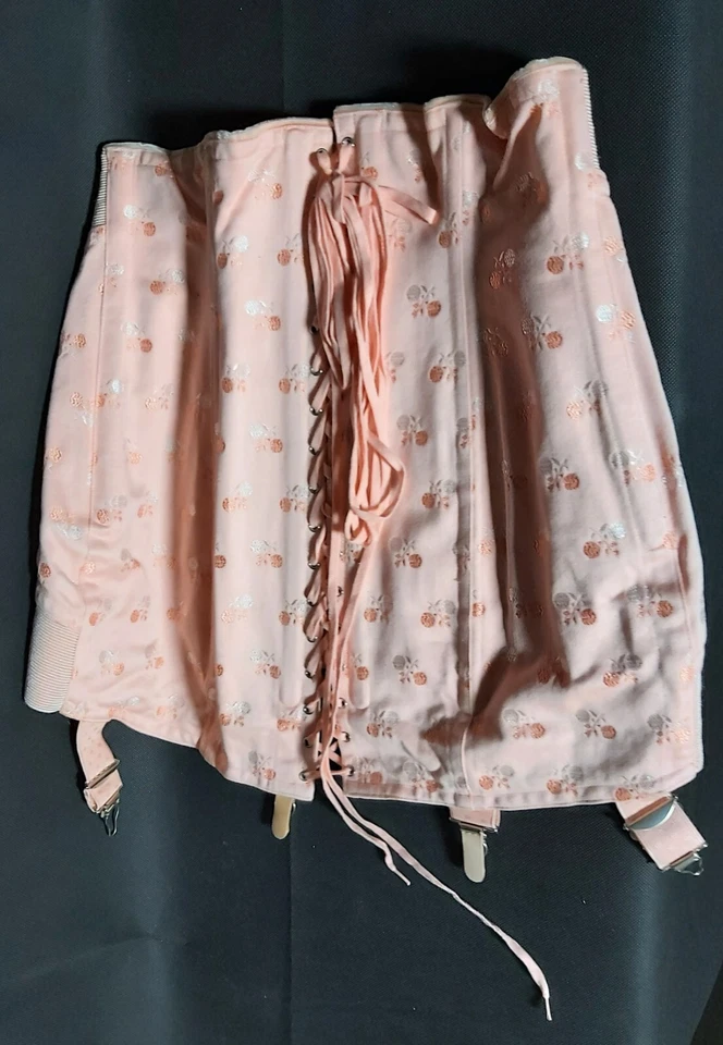 Vintage  gaine corset  1950-60 porte jarretelle SUPP-FORM Rose avec des lacets - Photo 1/4