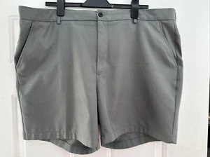 GREG NORMAN Men's Gray Flat Front Golf Casual Shorts - Size 42 - Picture 1 of 3
