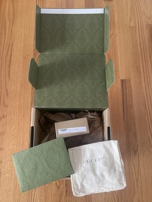 HOT WHEELS x GUCCI 1982 CADILLAC SEVILLE - SEALED COMPLETE WITH TOTE/LETTER - Image 1 of 4