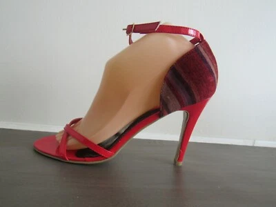  Женские сандалии на высоком каблуке с ремешком на лодыжке красные высокий каблук в полоску ткань размер 9  - Изображение 1 из 4