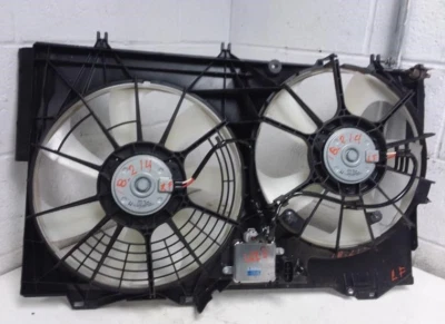 Conjunto de ventilador de refrigeración Toyota Sienna 2017-2020 Foto 1 de 4