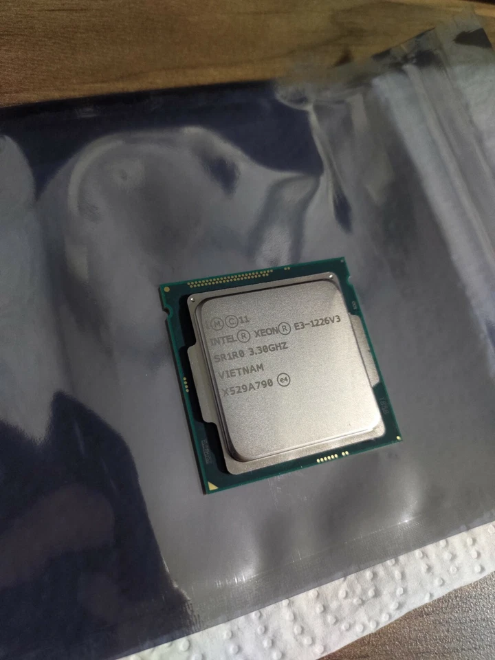 Intel Xeon E3-1226 v3 3.3GHz (3.7Ghz) Quad Core CPU Processor LGA1150 SR1R0 - Image 1 of 1