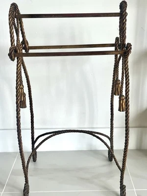 Toallero vintage italiano Hollywood Regency dorado con borla de metal dorado cuerda Foto 1 de 4
