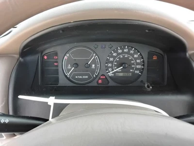 Chevrolet Prizm OE 2000 velocímetro calibre clúster 86 k millas Foto 1 de 4