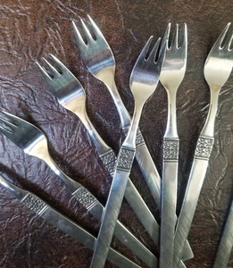 Vintage 8 Northland Oneida Stainless Seafood Cocktail Snack Forks Japan - Picture 1 of 12