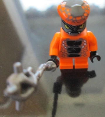 LEGO Ninjago Snike Minifigura njo063 9448 Villano y arma Foto 1 de 4