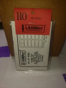 American Model Builders Laserkit 305, Acristalamiento Estación de Tren Hi Diner, Escala HO - Imagen 1 de 5
