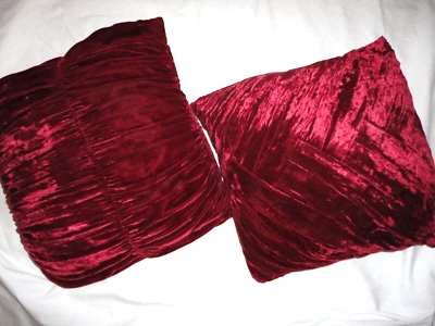 THRO DECORATIVE COOL RED VELVET RUCHED LATTICE (2) THROW PILLOWS 17 X 17 - Image 1 of 4