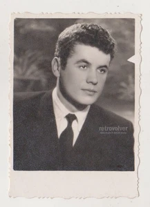 Hübscher junger Mann im Anzug Studio Portrait Vintage Foto Original Gay Int Photo - Bild 1 von 1