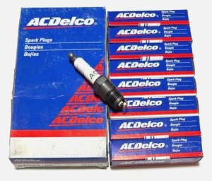 Set of 8 NOS ACDelco Spark Plugs R44TSX | 5613935 Made in USA - Picture 1 of 3