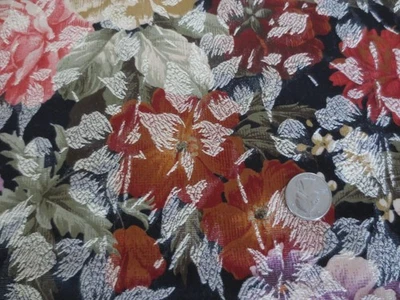4680. TELA ELEGANTE para tapicería tejida FLORAL SEDOSA - 62,5" x 3-5/8 yardas. Foto 1 de 4