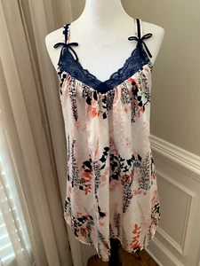 Oscar de la Renta Camisón Mediano M Vestido Chemise Satinado Fino Fresco Floral - Imagen 1 de 9