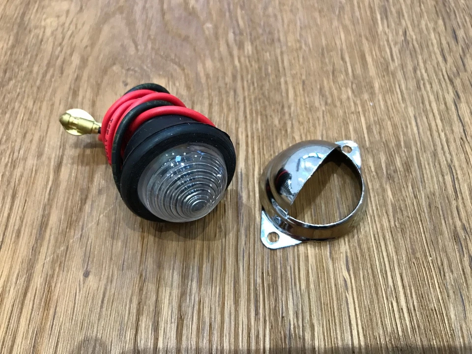 Bond Bug, Reliant Regal, Robin, Kitten, Fox Number Plate Light Lamp 30617 - Image 1 of 1