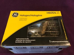 GE H6054 Halogen Headlamp 12 Volt Headlight High-Low Sealed Beam Light NEW - Picture 1 of 5