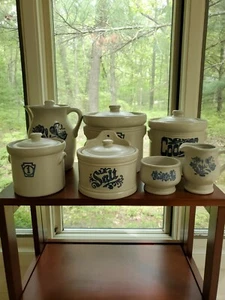 Set Of 7 Pfaltzgraff Yorktowne Cookies and Tea/Coffee Starter Set - Picture 1 of 9