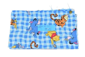 VINTAGE WINNIE-THE-POOH MATERIAL 2 PIECES - Picture 1 of 3