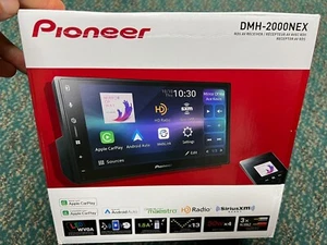 Pioneer DMH-2000NEX 6.8" Wired Apple CarPlay Android Auto Digital Car Stereo - Picture 1 of 7