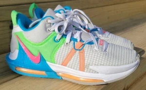 Size 9.5 Nike LeBron Witness 7 Grey Fog Multi-Color White Mens Basketball Shoes - Picture 1 of 10