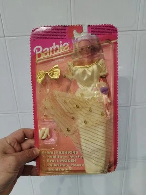 Lotto BIG JIM ADVENTURE SETS AVENTURE BOITE 7151 Più Altri Vestiti Barbie Prince - Immagine 1 di 4