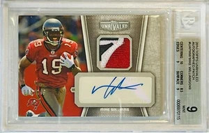 Tarjeta reliquia autografiada Topps 2010 de Mike Williams BGS 9 Tampa Bay Bucs #/d/249 - Imagen 1 de 2