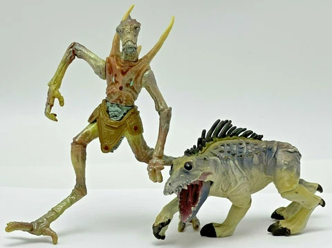 Star Wars Attack of the Clones 2002 Geonosian Massiff Handler Action Figure Cover
