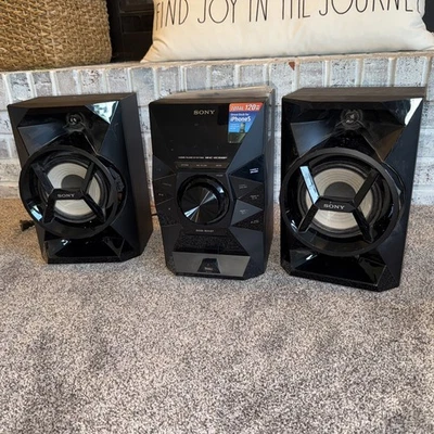 Sony MHC-EC619iP MicroHi-fi Home Audio System iPhone FM Radio CD USB - Image 1 of 4