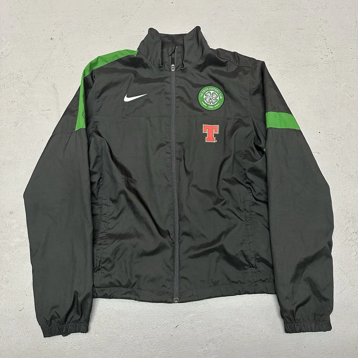 Preços baixos em Nike Celta Clube Internacional jaquetas fãs de