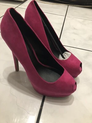 Zapatos de salón Qupid Tatum fucsia tacón alto talla 9 peep toe Foto 1 de 4