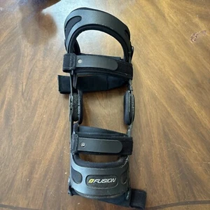 Breg Fusion OA Unloading Kniebandage rechts M/L - Bild 1 von 7