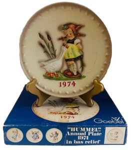 Vintage Hummel 267 4th Annual Plate “Goose Girl" 1974 - Picture 1 of 7