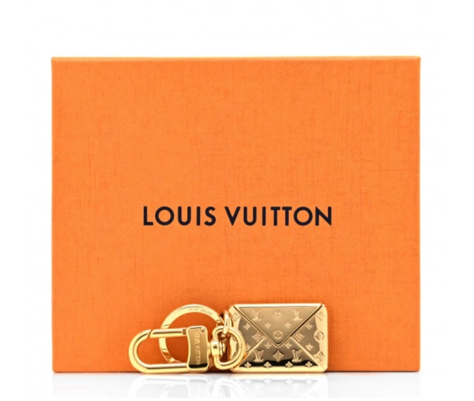 Louis Vuitton Monogram LV Envelope gold Key ring Bag Charm box - Image 1 of 3